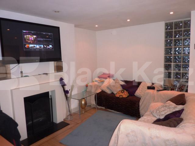 			GARDEN FLAT!, 2 Bedroom, 1 bath, 1 reception Flat			 Marylands Road , MAIDA VALE